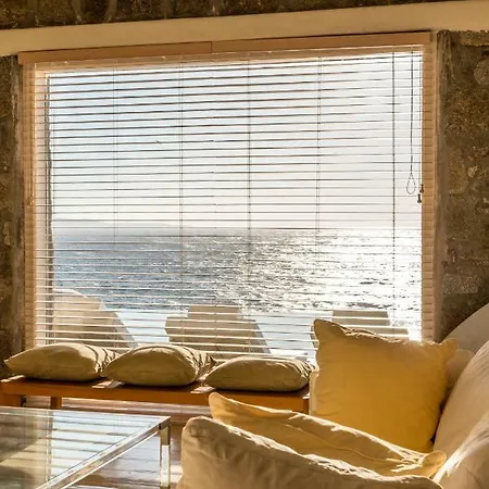 Coventina, Ornos - Cavo Delos, Mykonos